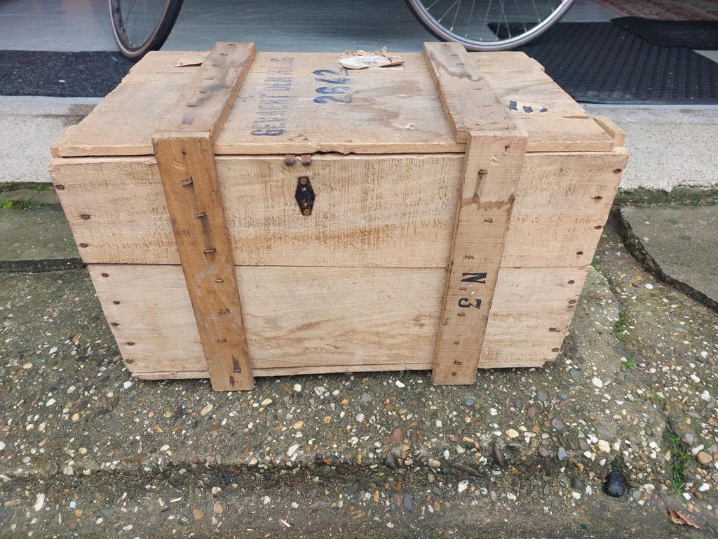 Vintage houten kist "GEVAERT DEN HAAG" in nette staat, Minder dan 50 cm, Gebruikt, 50 tot 100 cm, 50 tot 75 cm