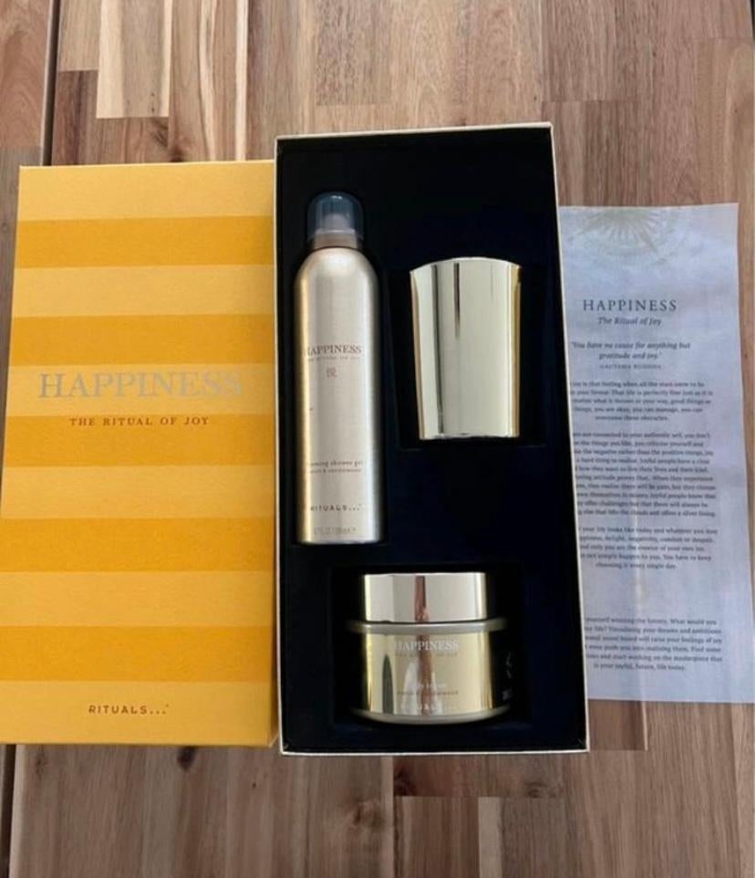 Rituals Happiness giftset kaars foam body cream, Sieraden, Tassen en Uiterlijk, Uiterlijk | Lichaamsverzorging, Ophalen of Verzenden