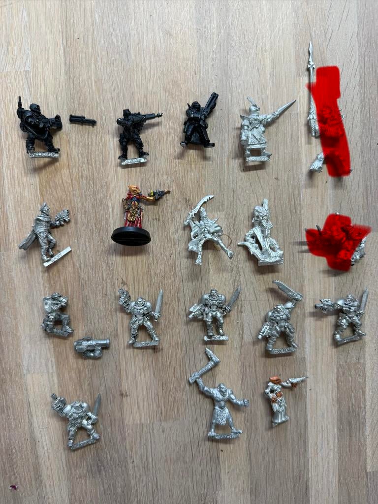 Metalen miniaturen €5,- per stuk (veel warhammer), Ophalen of Verzenden, Zo goed als nieuw, Warhammer