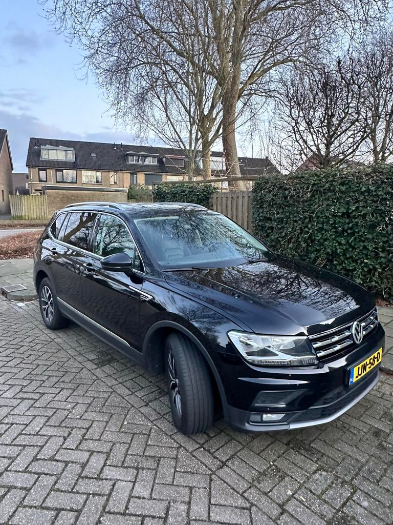 Volkswagen Tiguan 1.5 TSI 150pk 2020 7P camera, Auto's, Volkswagen, Voorwielaandrijving, 4 cilinders, Lichtsensor, 7 stoelen