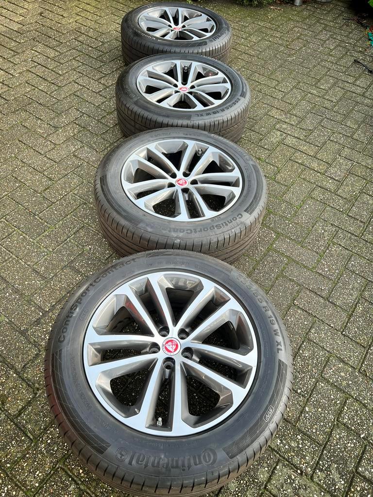 18” Jaguar F page I pace velgen 5x108 orig met zomerbanden, Auto-onderdelen, Banden en Velgen, Ophalen, 18 inch, Gebruikt, 255 mm
