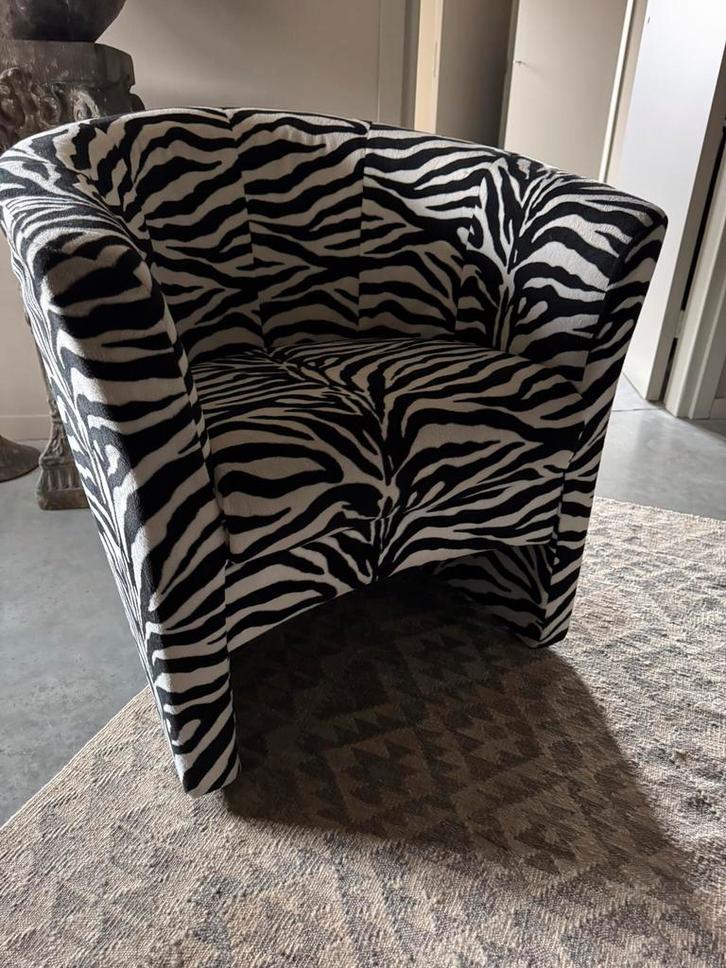 Comfortabele Zebra stoel zwart Wit, Huis en Inrichting, Stoelen, Ophalen