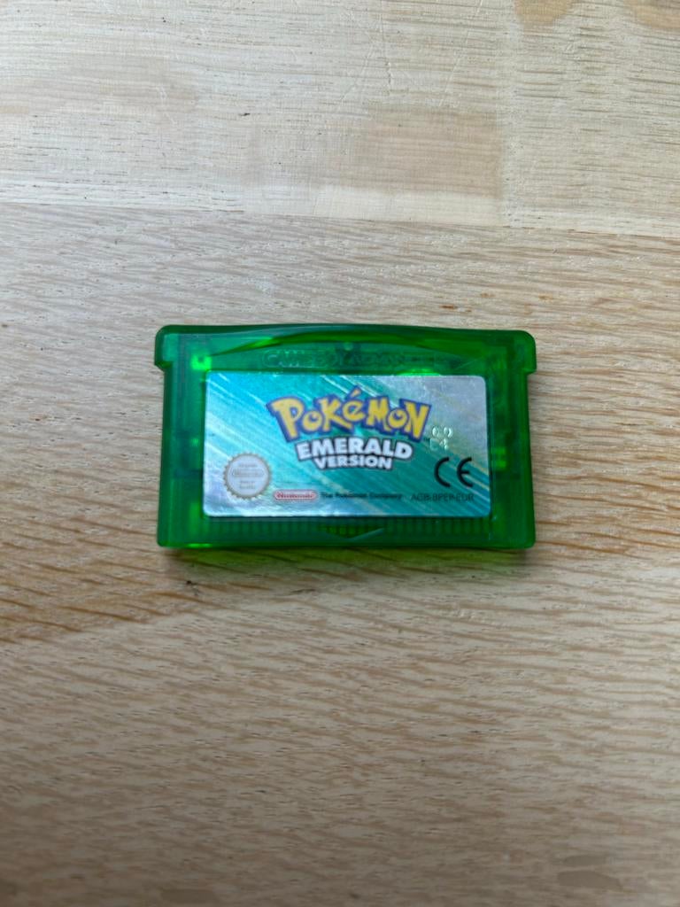 Pokémon Emerald Version Game Boy Advance (GBA) cartridge, Spelcomputers en Games, Games | Nintendo Game Boy, Gebruikt, 1 speler