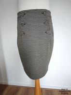 Nette Rok met Knoopdetails - Maat 34, Kleding | Dames, Rokken, Zwart, Ophalen of Verzenden, Zo goed als nieuw, Knielengte