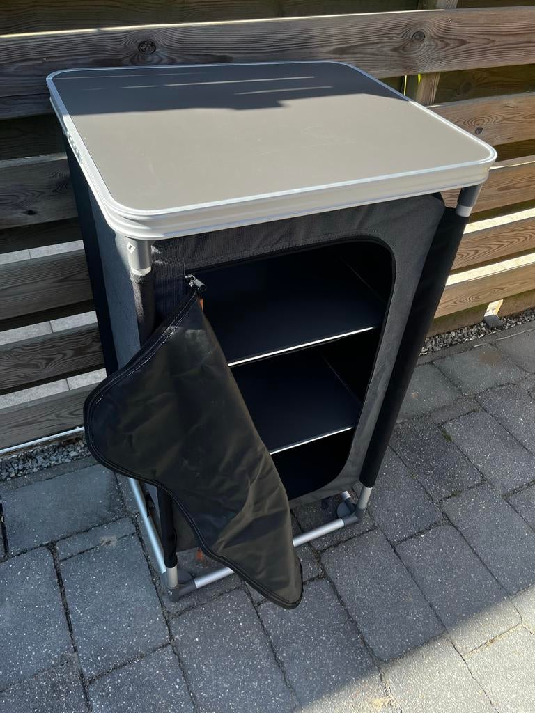Luxe campingkast Obelink met 3 planken en tafelblad, Ophalen, Zo goed als nieuw, Campingkast