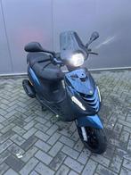 Piaggio Zip 4t 1e eig 2022 | 3700KM | Garantie! Full option!, Fietsen en Brommers, Scooters | Piaggio, Piaggio, Maximaal 45 km/u
