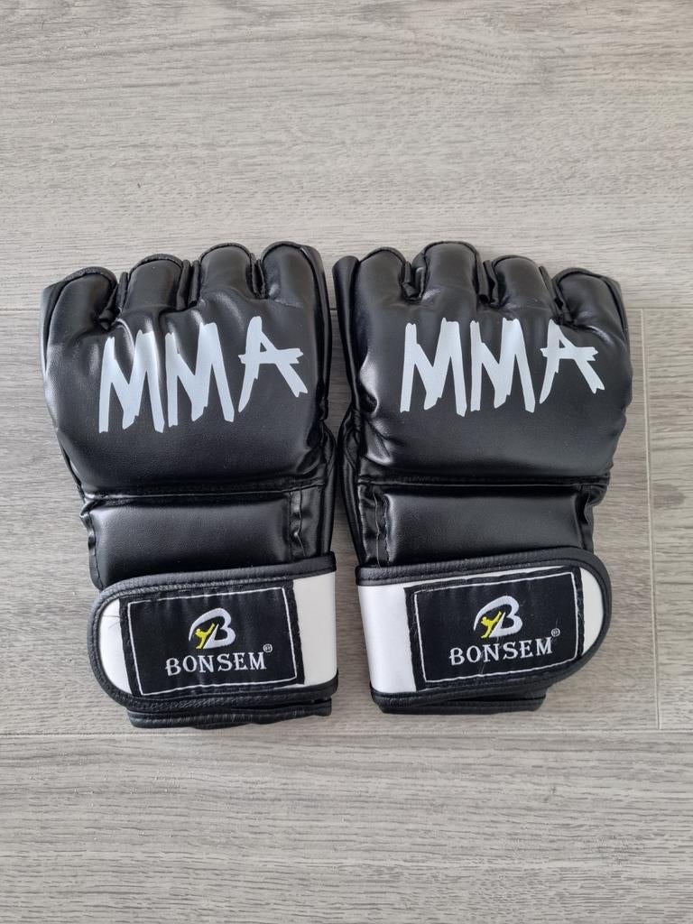 MMA Handschoenen (L-XL), Maat XL, Ophalen, Zo goed als nieuw, Overige