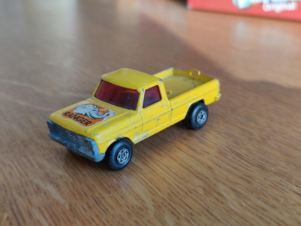 Matchbox Ford Wildlife Pickup Truck GEEL, Ophalen of Verzenden, Zo goed als nieuw, Auto