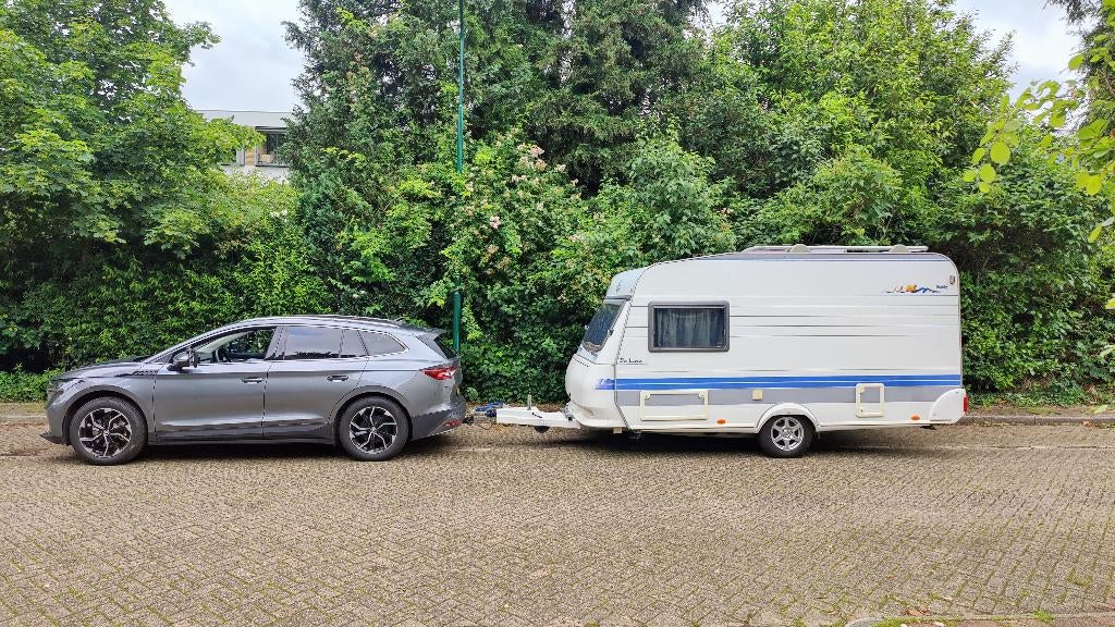 Hobby 400KB-2002|Airco|Stapelbed|Airtent|Stalling, Caravans en Kamperen, Caravans, Hobby, Schokbreker, Treinzit, Particulier