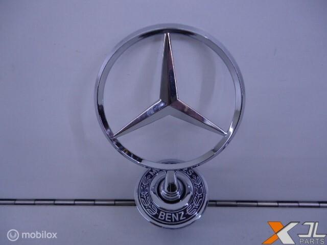 E-KLASSE W211 STER LOGO MOTORKAP  A2108800186 NIEUW, Mercedes-Benz, Nieuw, Ophalen of Verzenden, Mercedes-Benz