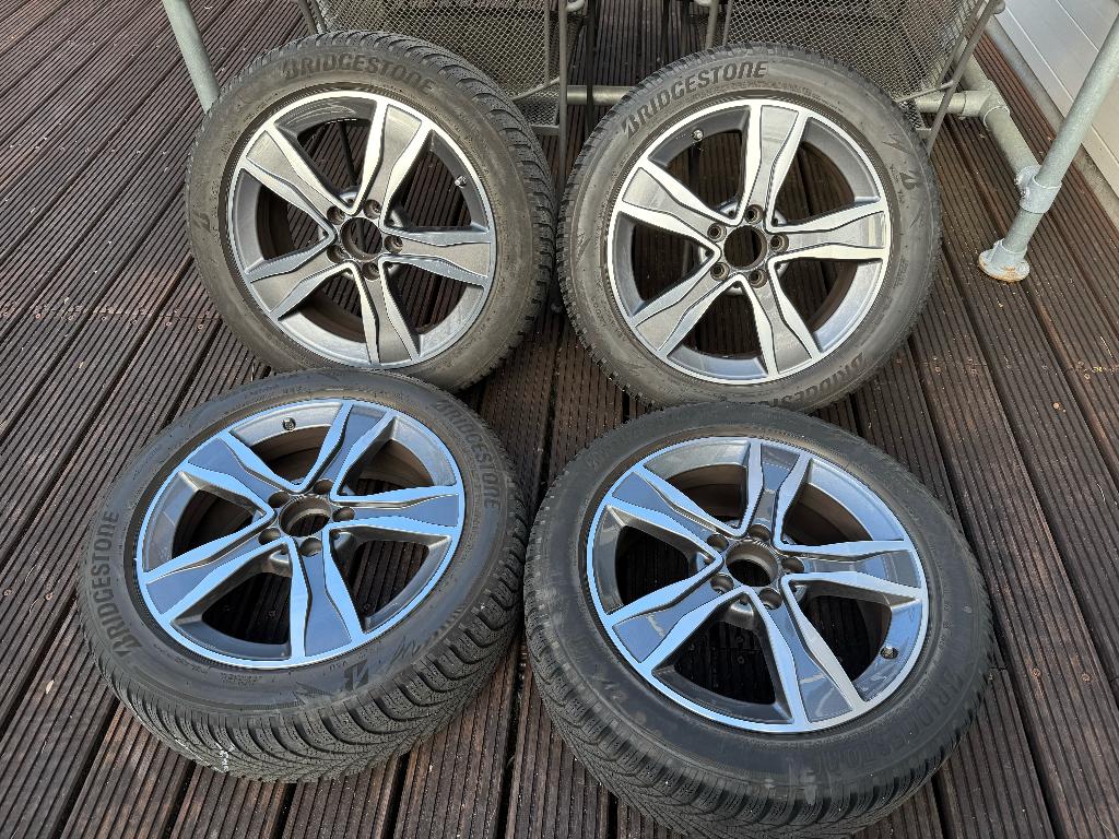 Winterbanden set met Mercedes velgen 17", Auto-onderdelen, Banden en Velgen, Ophalen, Gebruikt, Velg(en), 17 inch