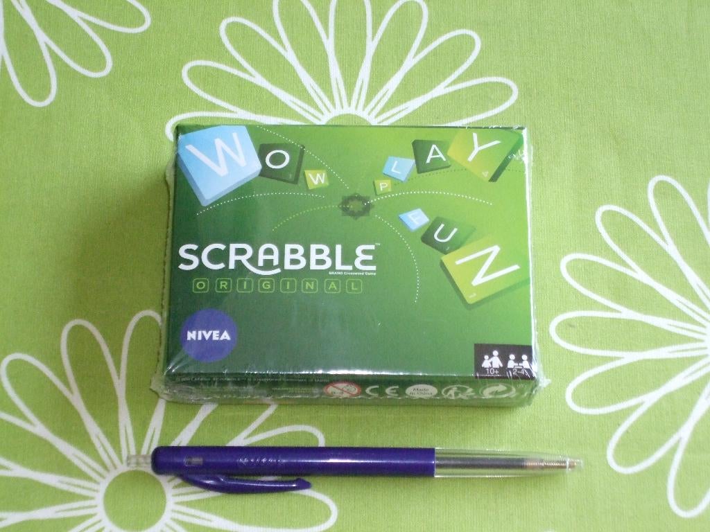Nieuw in seal: Scrabble Original reisspelletje van Nivea, Een of twee spelers, Ophalen of Verzenden, Nieuw