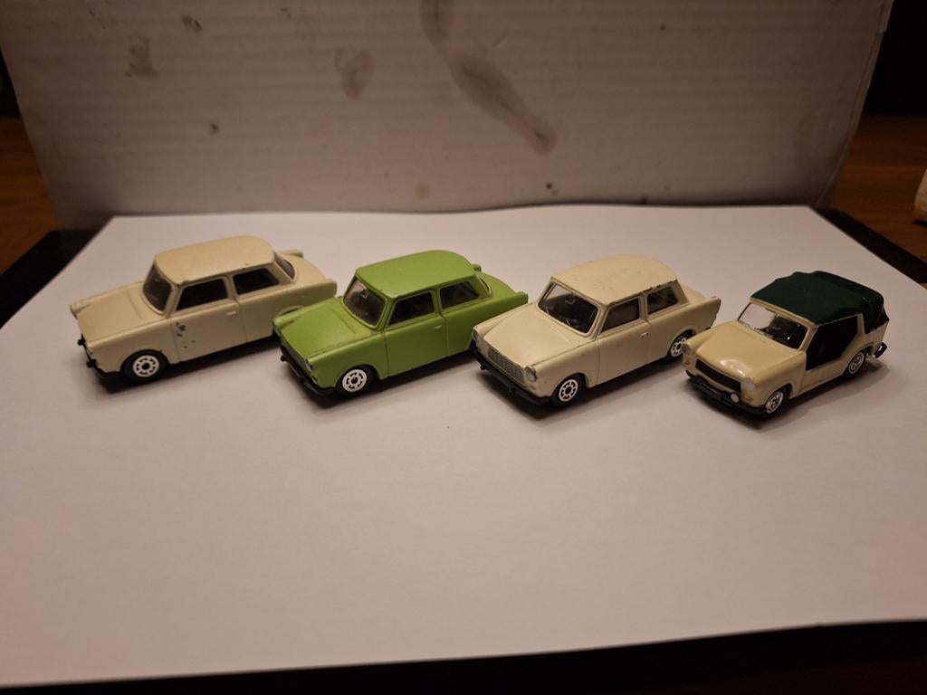 4 x Trabant schaalmodel, Ophalen of Verzenden, Auto