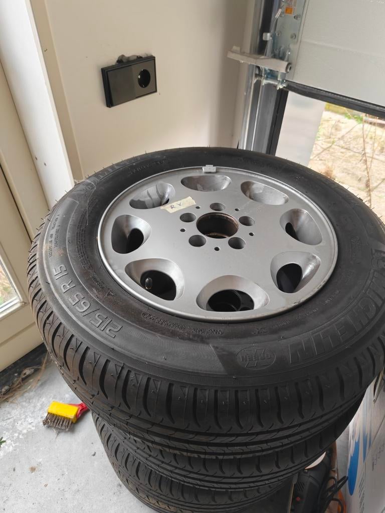 Cilinder velgen met nieuwe banden W124, Auto-onderdelen, Banden en Velgen, Ophalen of Verzenden