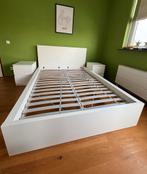 IKEA MALM Bed 140x200 met lattenbodems en 2 nachtkastjes wit, Huis en Inrichting, Slaapkamer | Bedden, Ophalen, Gebruikt, Wit