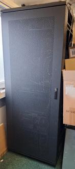 19" server rack 42U met verticaal kabel beheer, Ophalen, Refurbished, Geperforeerd, Geperforeerd