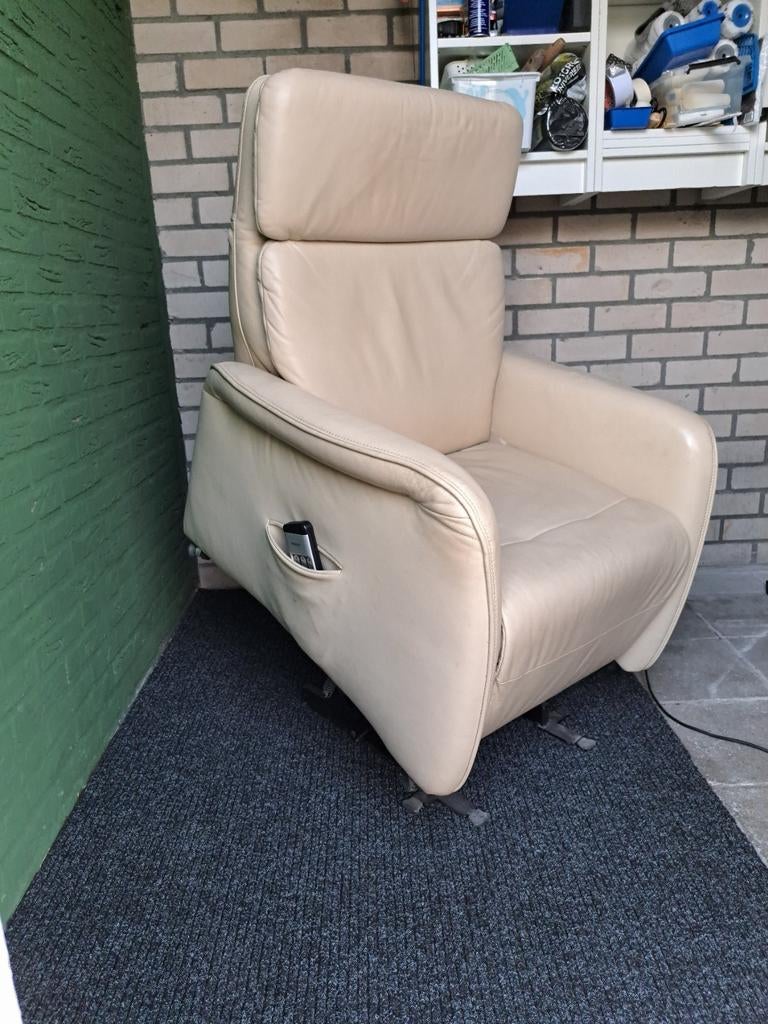 Fijne Leren Sta op Fauteuil! Een goede stoel!, Ophalen