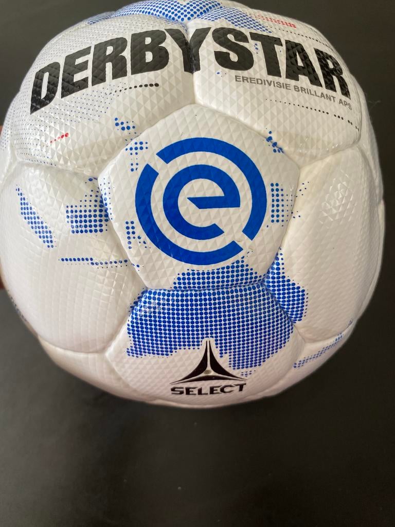 Nieuwe Derbystar Eredivisie Brillant Voetbal. Perfect, Seizoenskaart, Eén persoon, Augustus