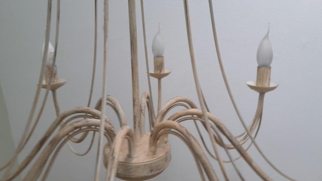 Sierlijke kroonluchter elektrisch 8 lampen, Ophalen, Gebruikt, Metaal, Sierlijk klassiek