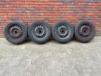 Stalen velgen Toyota Yaris met zomerbanden, Auto diversen, Wieldoppen, Ophalen, Gebruikt
