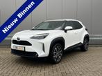 Toyota Yaris Cross 1.5 Hybrid Team D Stoel-Stuur Verw / Came, Auto's, Toyota, Stof, 1490 cc, Bedrijf, Grijs