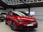 Volkswagen Polo 1.0 TSI 2x R-Line Panorama CarPlay Camera, Auto's, Gebruikt, Zwart, Bedrijf, 570 kg
