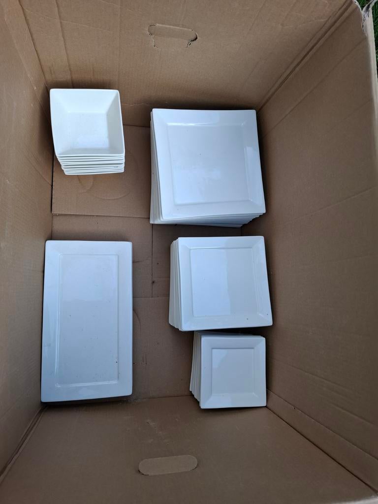 Service  borden, Huis en Inrichting, Keuken | Servies, Ophalen of Verzenden, Nieuw, Overige stijlen, Bord(en)