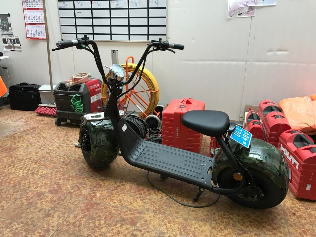 Igoo, Fietsen en Brommers, Steps, Gebruikt, Elektrische step (E-scooter), Ophalen