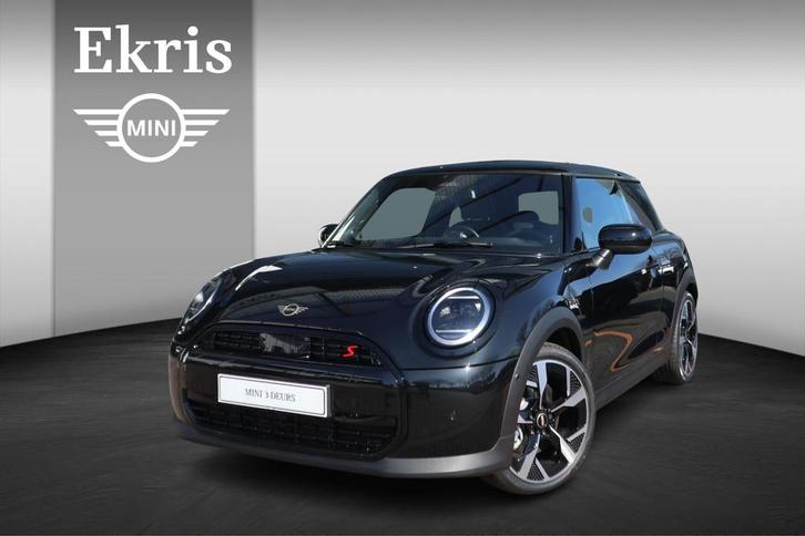 MINI 3-Deurs Cooper S Classic Trim | Pakket M, Auto's, Mini, Bedrijf, Te koop, Cooper S, Achteruitrijcamera, Alarm, Dodehoekdetectie