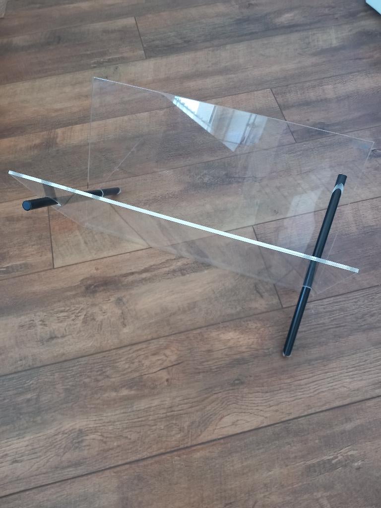 Plexiglas Kranten/Lectuurbak Lui Art Design., Ophalen