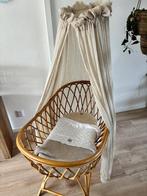 Wieg van rotan inclusief matrasje, Kinderen en Baby's, Ophalen, Zo goed als nieuw, Wieg