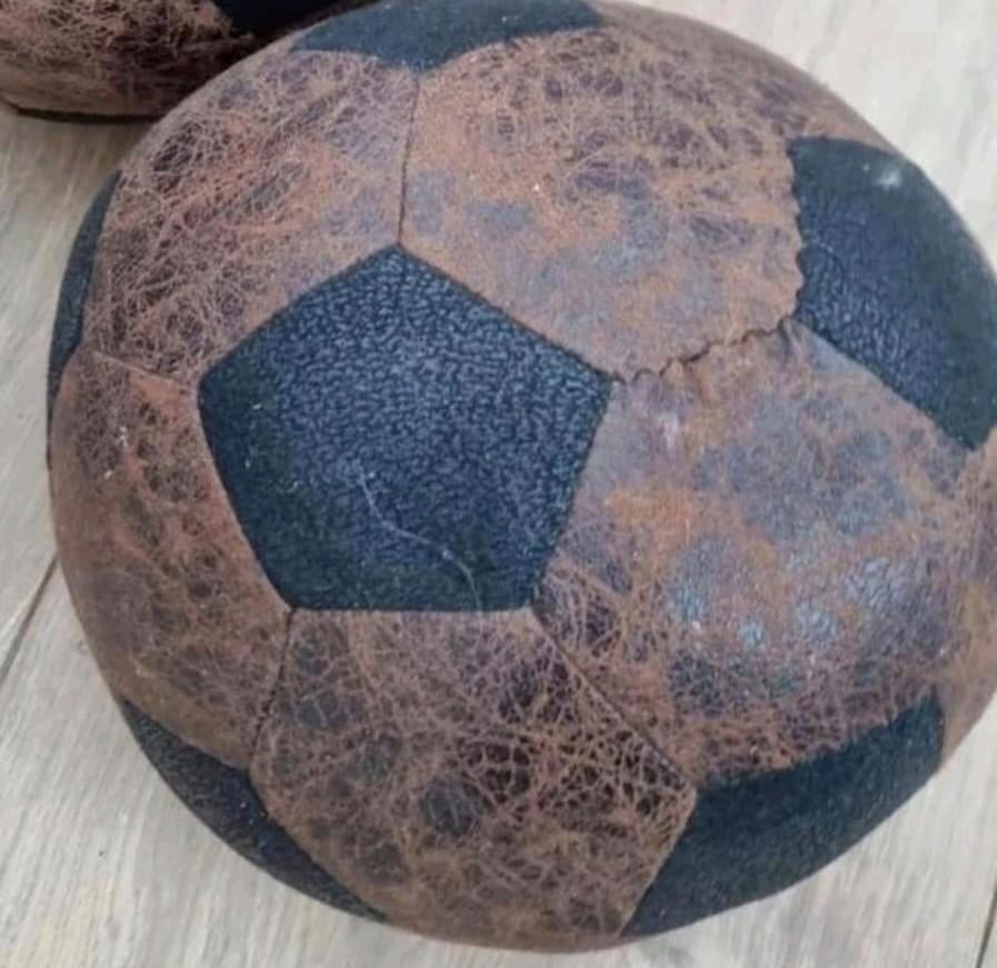 Voetbal deurstopper €10,00 per stuk!, Ophalen, Zo goed als nieuw, Binnen