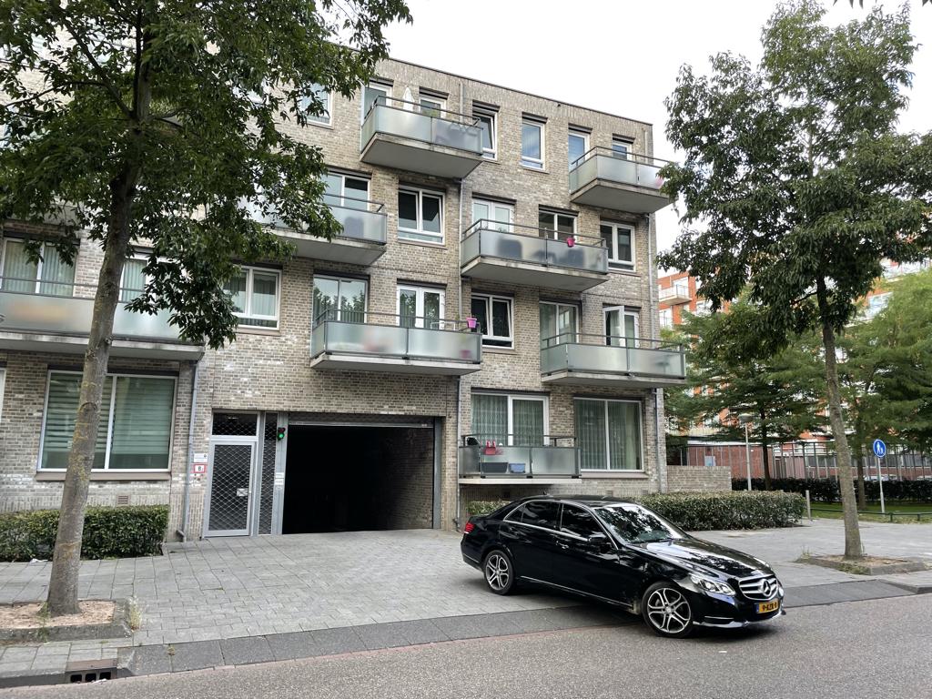 parkeerplaats Sam van Houtenstraat 72 Amsterdam West, Amsterdam