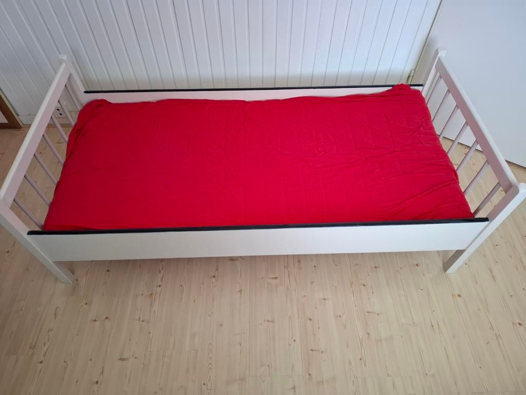Peuterbed 140 x 70, Kinderen en Baby's, Kinderkamer | Bedden, Ophalen, Gebruikt, 70 tot 85 cm, 140 tot 160 cm