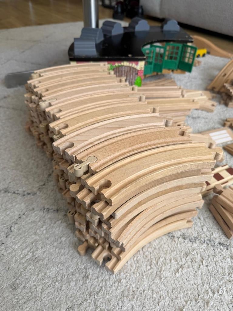 Grote partij houten treinbaan: Brio, Ikea, Thomas & meer, Ophalen of Verzenden, Gebruikt
