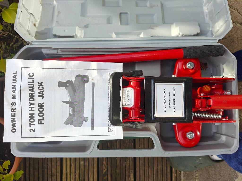 2 Tons autokrik in koffer z.g.a.n., Auto diversen, Ophalen, Zo goed als nieuw, Hydraulisch, Garagekrik
