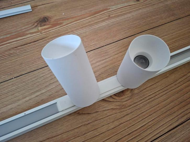 Philips Hue compatibele lichtstrips met 3 spots, Huis en Inrichting, Lampen | Losse lampen, Ophalen