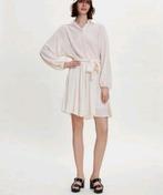 Maje Crèmekleurige jurk met lange mouwen en strikceintuur, Kleding | Dames, Jurken, Wit, Nieuw, Ophalen of Verzenden, Maje