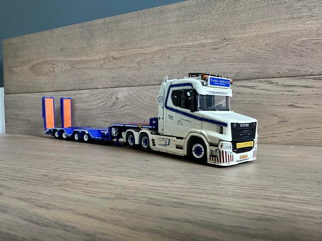Scania Torpedo - Twan Bierings - WSI, Hobby en Vrije tijd, Modelauto's | 1:50, Ophalen of Verzenden, Zo goed als nieuw, Bus of Vrachtwagen