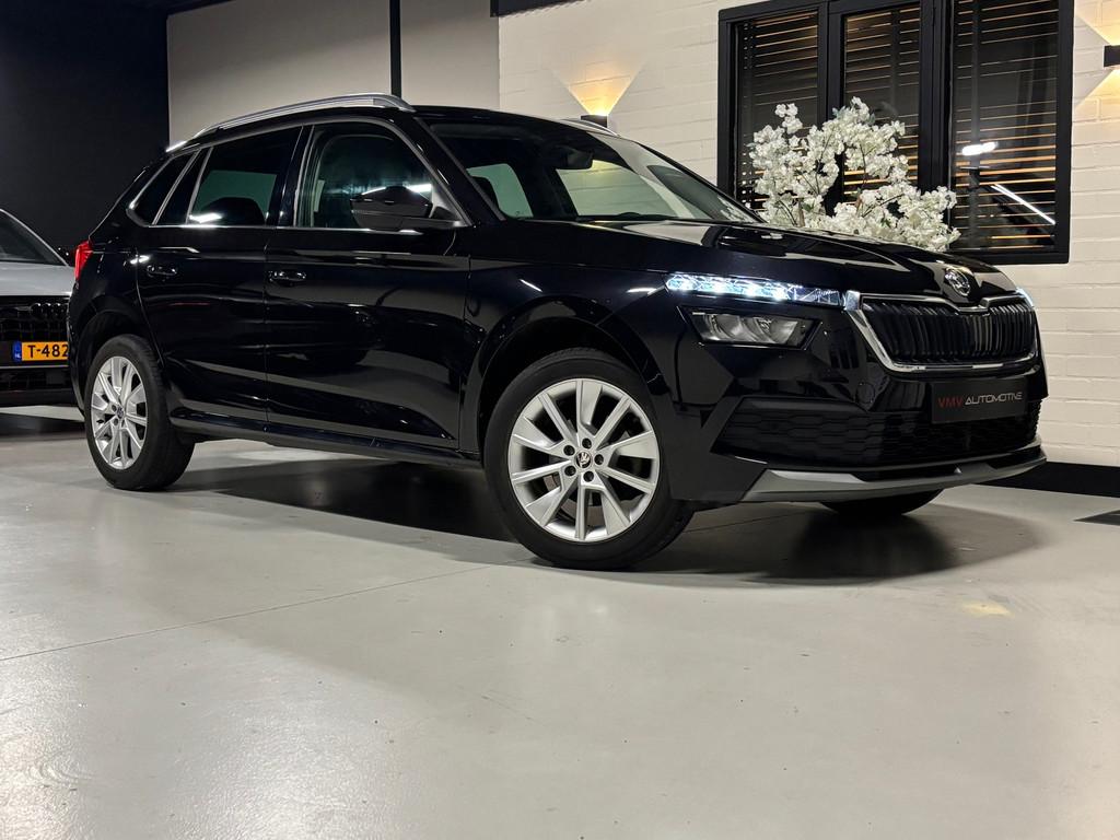 Skoda KAMIQ 1.0 TSI Business Edition |Virtual|Cam|Matrix|Xen, Auto's, Skoda, Stof, Gebruikt, 620 kg, Zwart