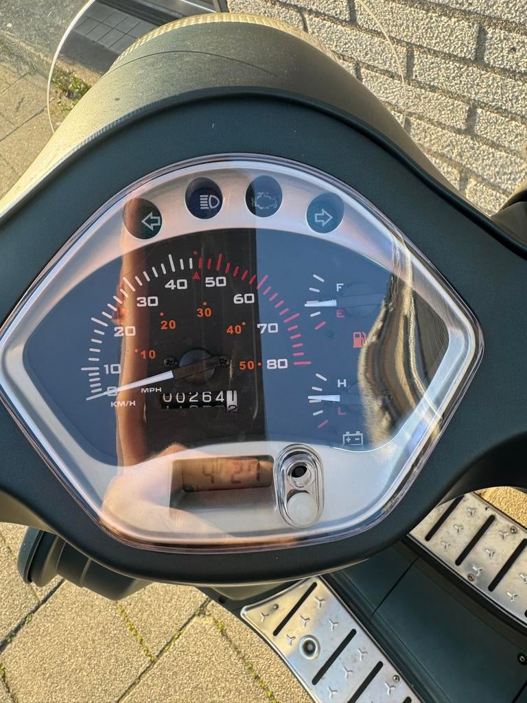 GTS Toscana Dynamic Scooter - Zo goed als nieuw, Ophalen, Zo goed als nieuw, Maximaal 45 km/u, Benzine