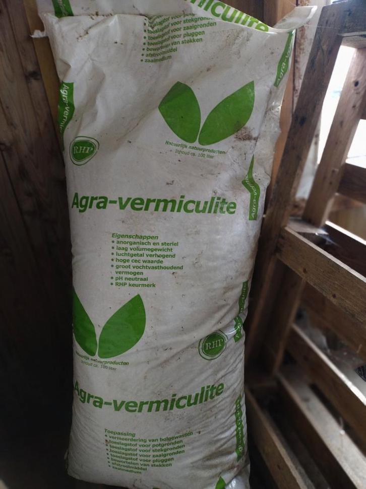 Vermiculiet 100 L zak, Tuin en Terras, Aarde en Mest, Potgrond, Ophalen of Verzenden