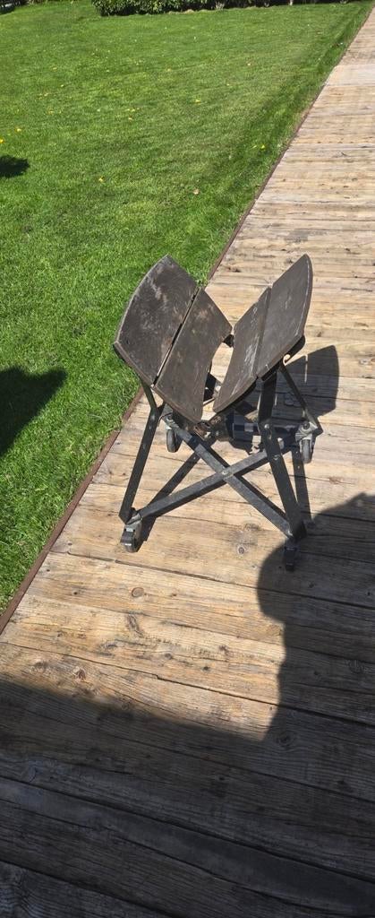 Green Egg BBQ nest, zijtafel en hoes, Ophalen, Zo goed als nieuw, Big Green Egg (origineel)