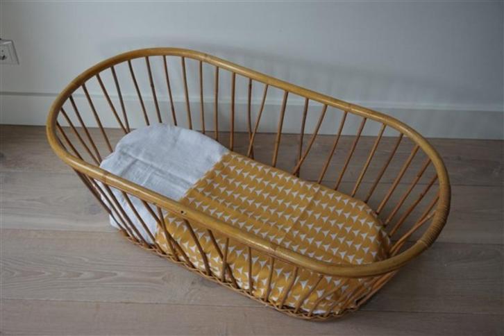 Rotan wieg - mand, Kinderen en Baby's, Babywiegjes en Ledikanten, Gebruikt, Wieg, Ophalen