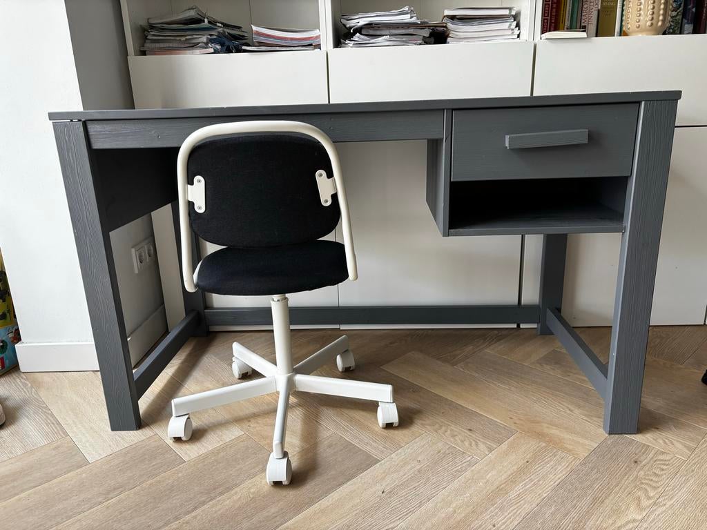 Kinderbureau Wood met lade en IKEA Orfjall bureaustoel, Huis en Inrichting, Bureaus, Ophalen, Gebruikt, Kinderbureau, Overige merken