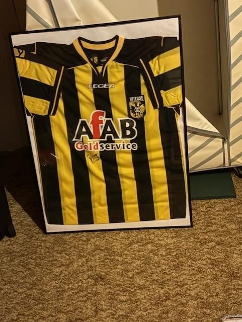 Gesigneerd shirt Vitesse Theo Janssen, Ophalen, Zo goed als nieuw, Vitesse, Shirt