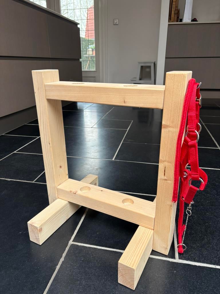 Hobby horse stalling / rek, Ophalen, Zo goed als nieuw, Rechthoekig