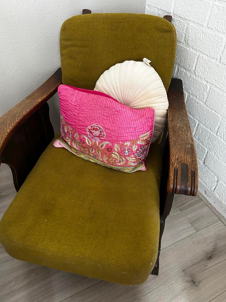 Vintage rookstoel met olijfgroene bekleding, Antiek en Kunst, Antiek | Meubels | Stoelen en Banken, Ophalen of Verzenden