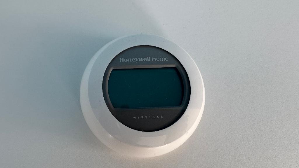 Honeywell Round draadloze kamerthermostaat, Doe-het-zelf en Verbouw, Thermostaten, Ophalen, Zo goed als nieuw