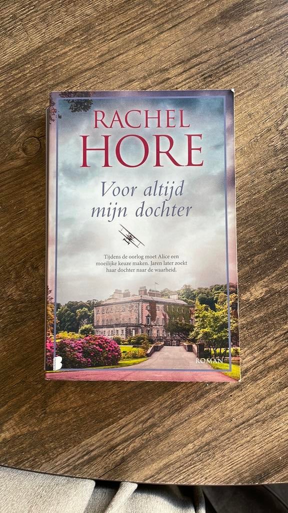 Rachel Hore - Voor altijd mijn dochter, Ophalen of Verzenden, Zo goed als nieuw, Rachel Hore